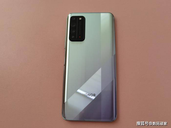 原创相对于红米k30至尊版荣耀x10真的值得买吗