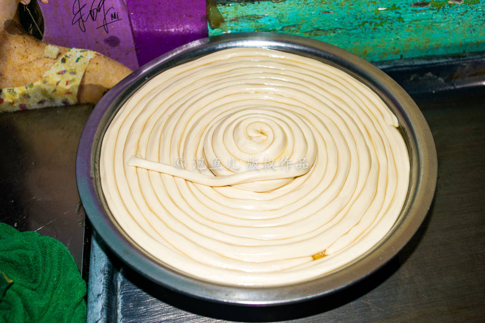 舌尖上的新疆,15元一碗的拉条子就一根,你看值不值?_手机搜狐网