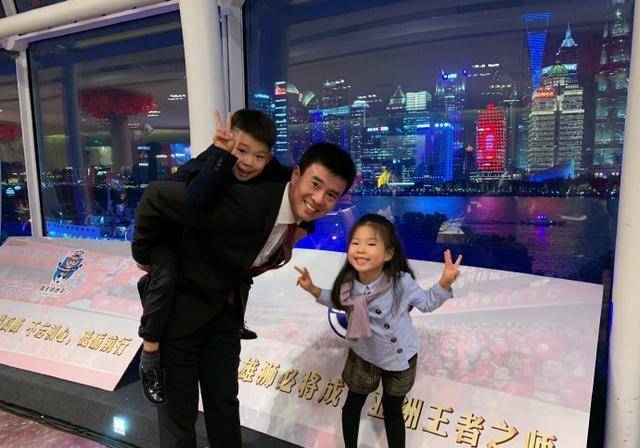 原创前国脚孙祥近况当上港副总经理娶富豪女为妻