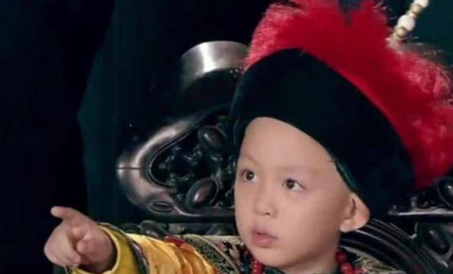 在爱情公寓雷哥长大见颜值网友8年不白等