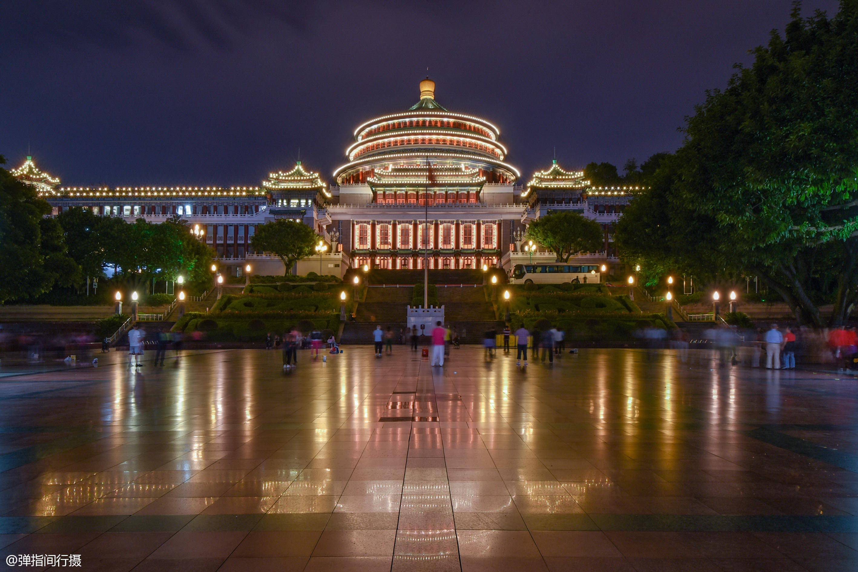 重庆最经典的地标建筑融合天安门和天坛元素设计艺术驰名中外