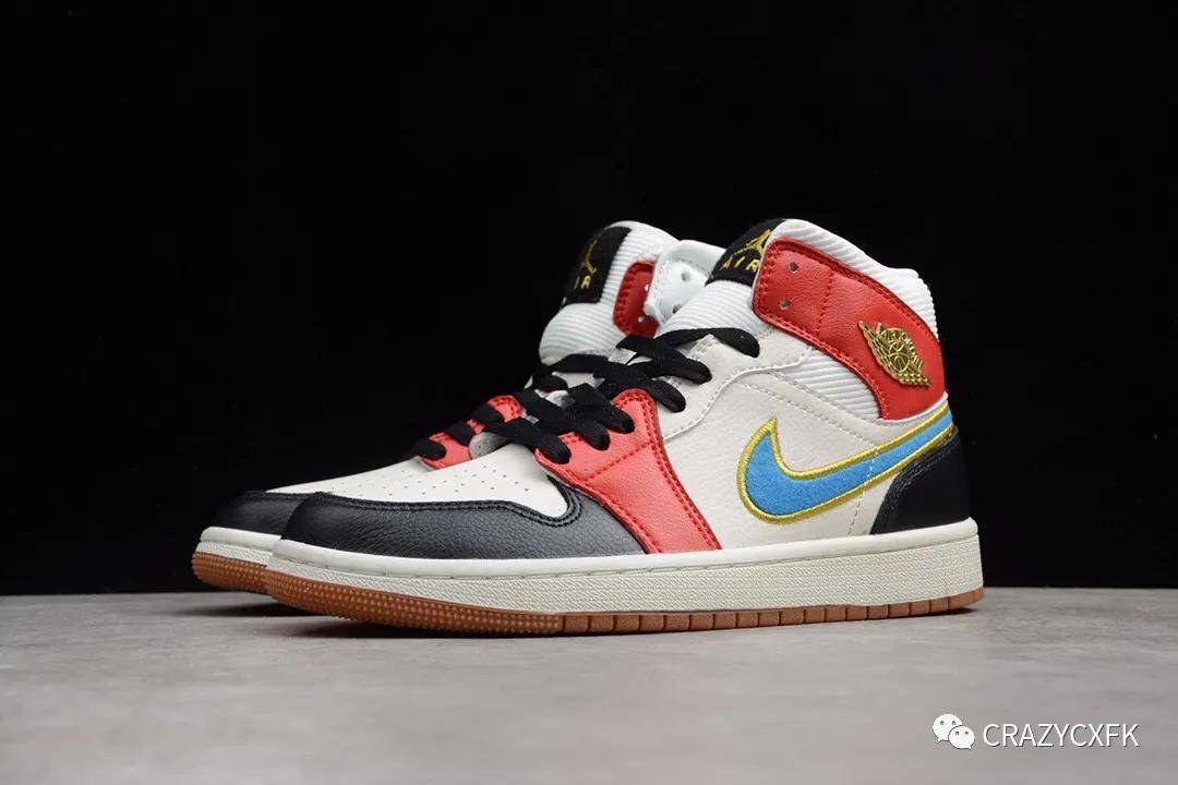 乔丹air jordan 1 mid 黑红蓝金属飞翼 logo 中帮球鞋 dc1426-100