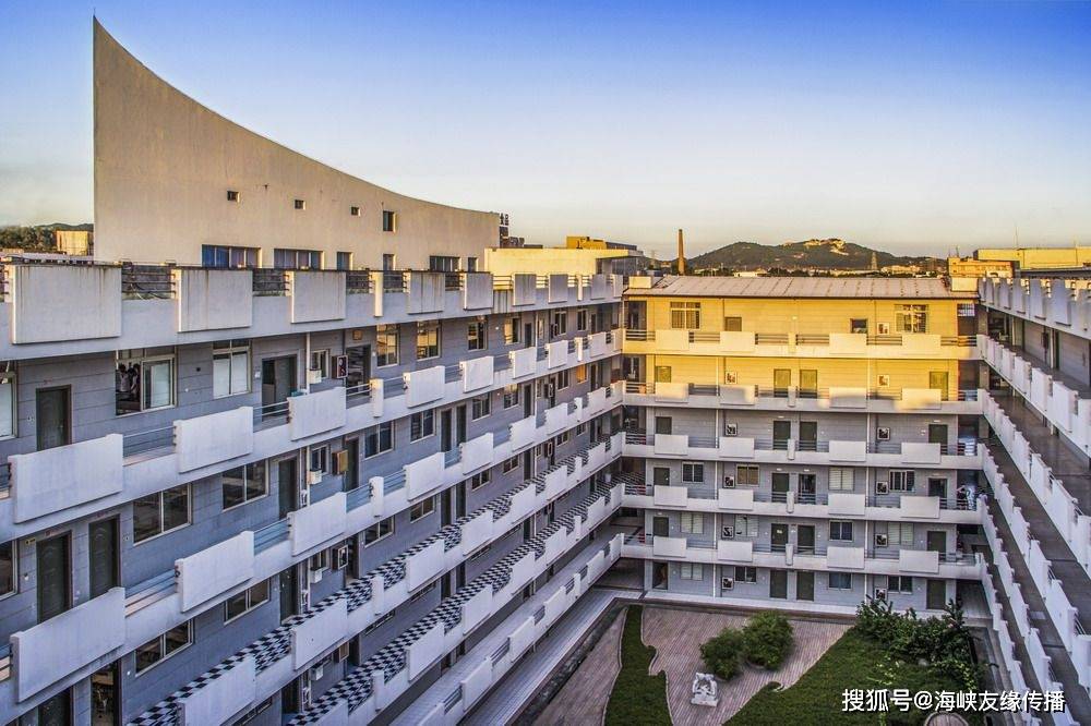 华光学院迎接新生带您空中游览我们与众不同我们不一样非一般的未来