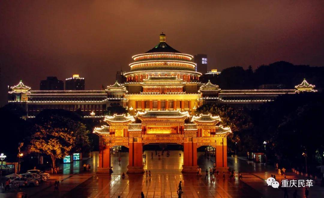 江北张卫东:鸟瞰大礼堂南岸龚克非:春南岸陈奡:华灯初上南岸罗红:纵横