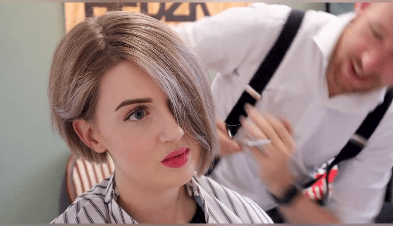 圆脸女性剪款不对称波波头显瘦显时尚美到自己都笑了