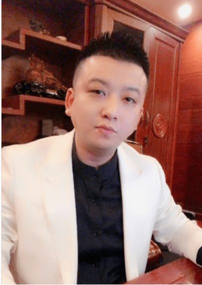 天津四哥严谨照片(天津四哥严谨上头条了)