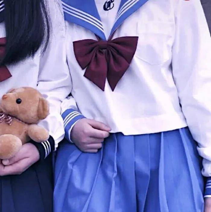 一眼万年jk风头像快和小姐妹一起换浪漫句子