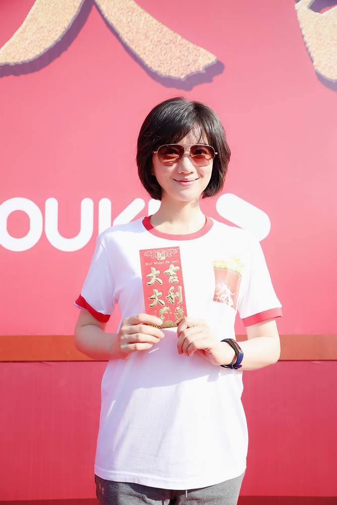 《昔有琉璃瓦》开机 苑冉挑战古画修复师