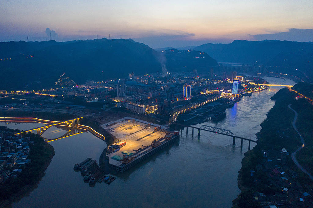 昭通之变——全国贫困人口最多的地级市跨越记