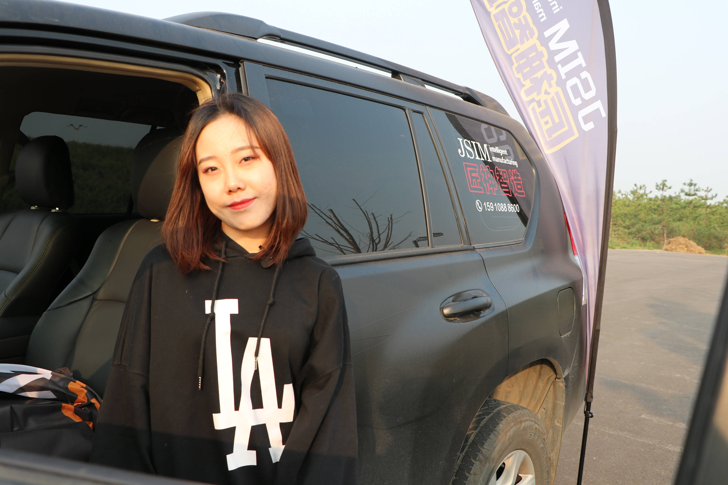 女司机开普拉多2.7,离心式机械增压的加持,多40%动力输出,爽!