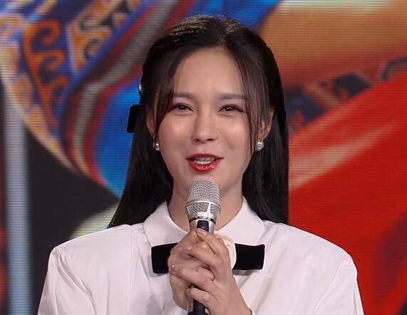 原创众明星出席金鹰节晚会女神宋茜被童瑶和谭松韵抢走风头