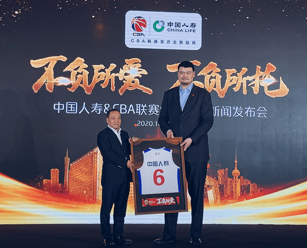 新合作:易建联担任中国人寿品牌形象大使