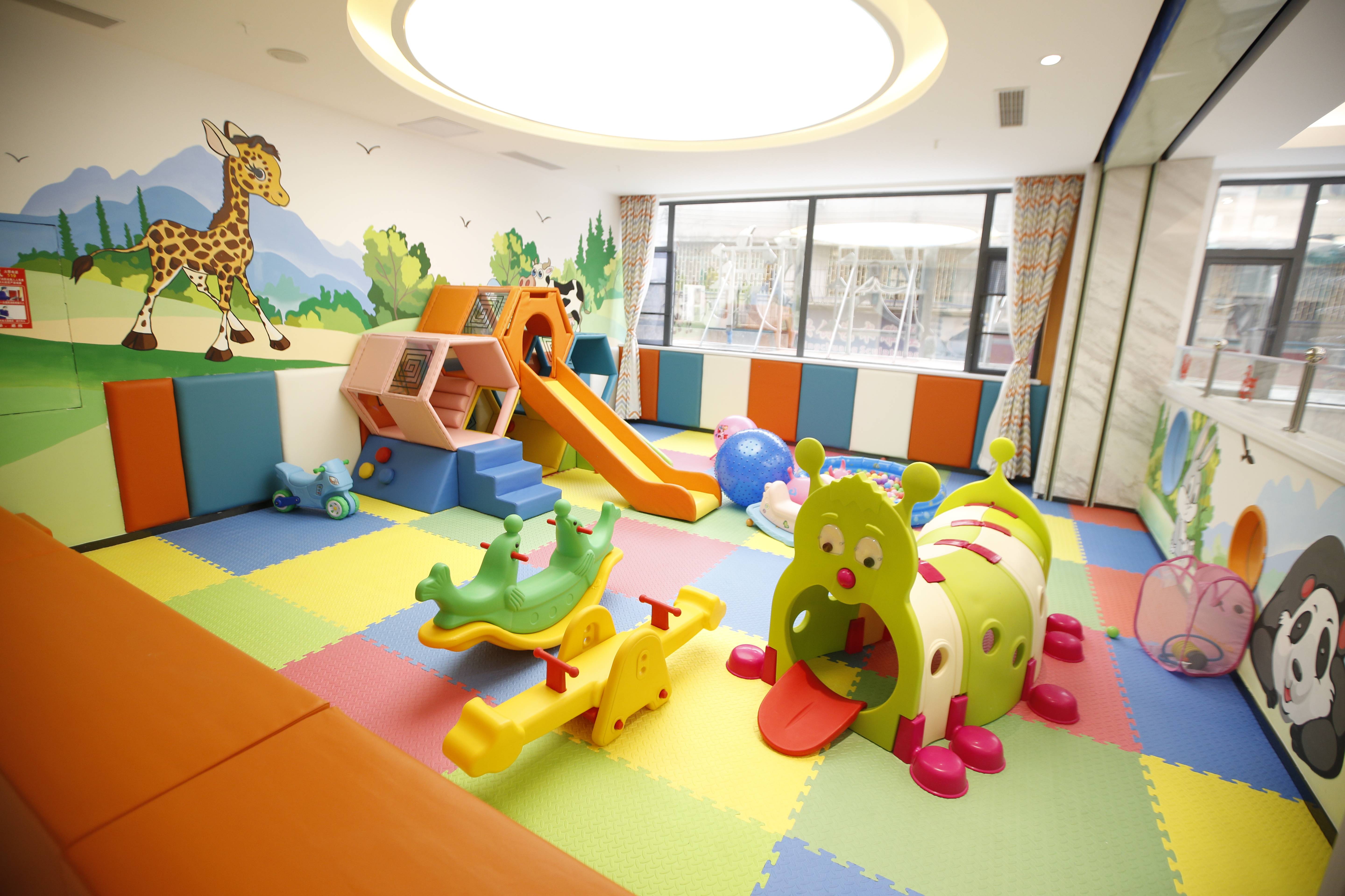 广州天使儿童医院 童趣化就诊环境让孩子不再惧怕