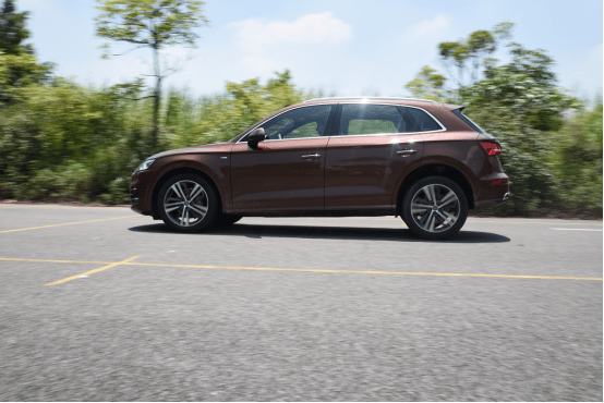 还买什么bba40万买这台纵置后驱平台的合资suv不香吗