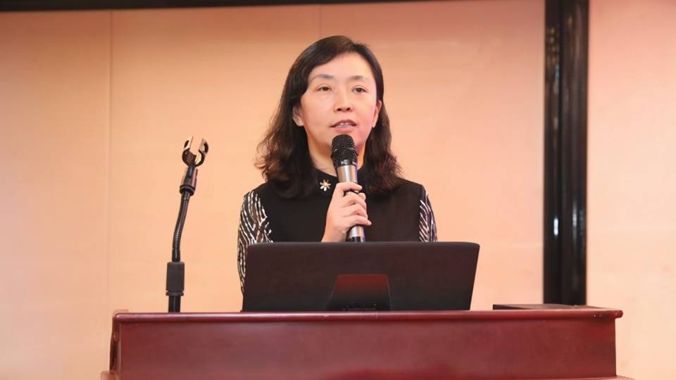 中大医院副院长黄英姿致辞.王倩 摄