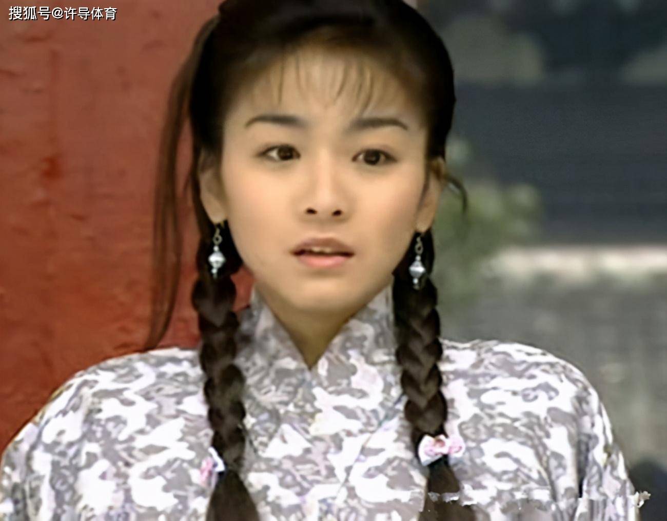 江祖平下面我们就来一起欣赏一下,女星们的辫子美吧.