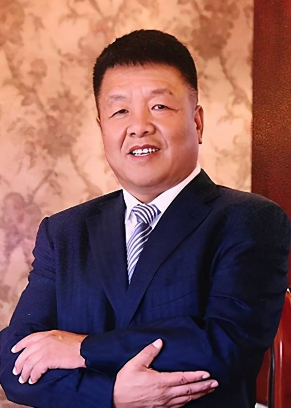 其中李永新(中公教育集团董事长),修涞