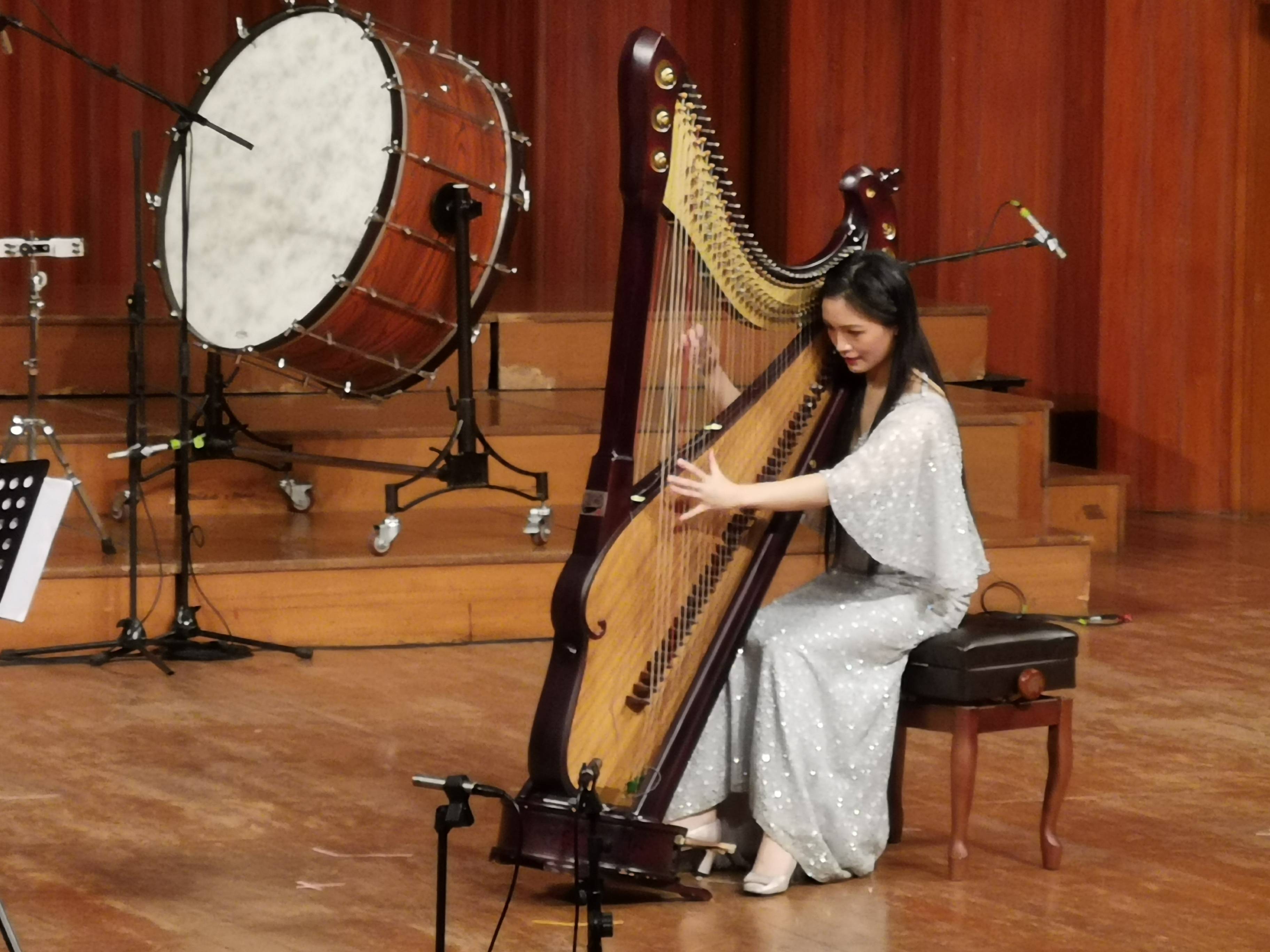 成渝双城· 城市音乐会-青年演奏家段银莹古筝箜篌师生音乐会精彩上演