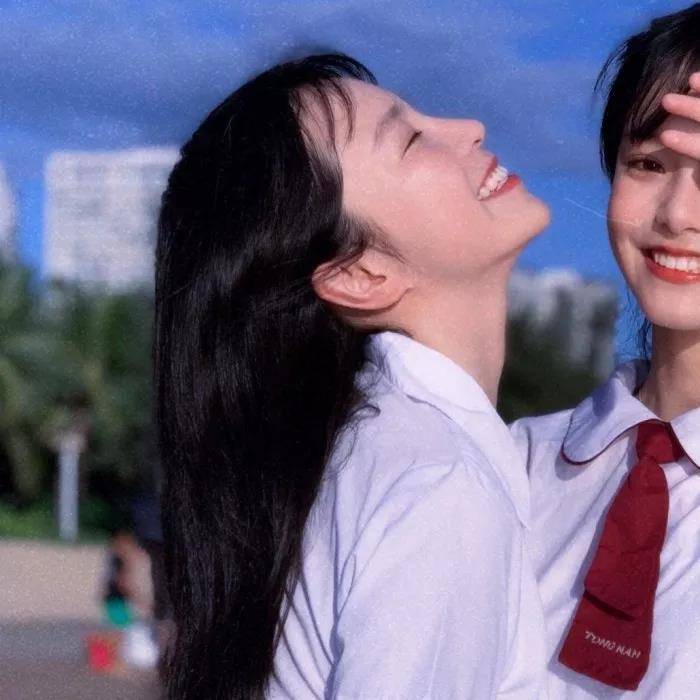 双人闺蜜头像真人闺蜜头像让人忍不住惊呼太可爱了的小句子