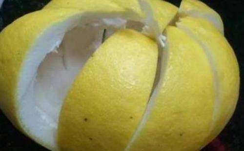 柚子皮除味的原理 生柚子皮的功效与作用