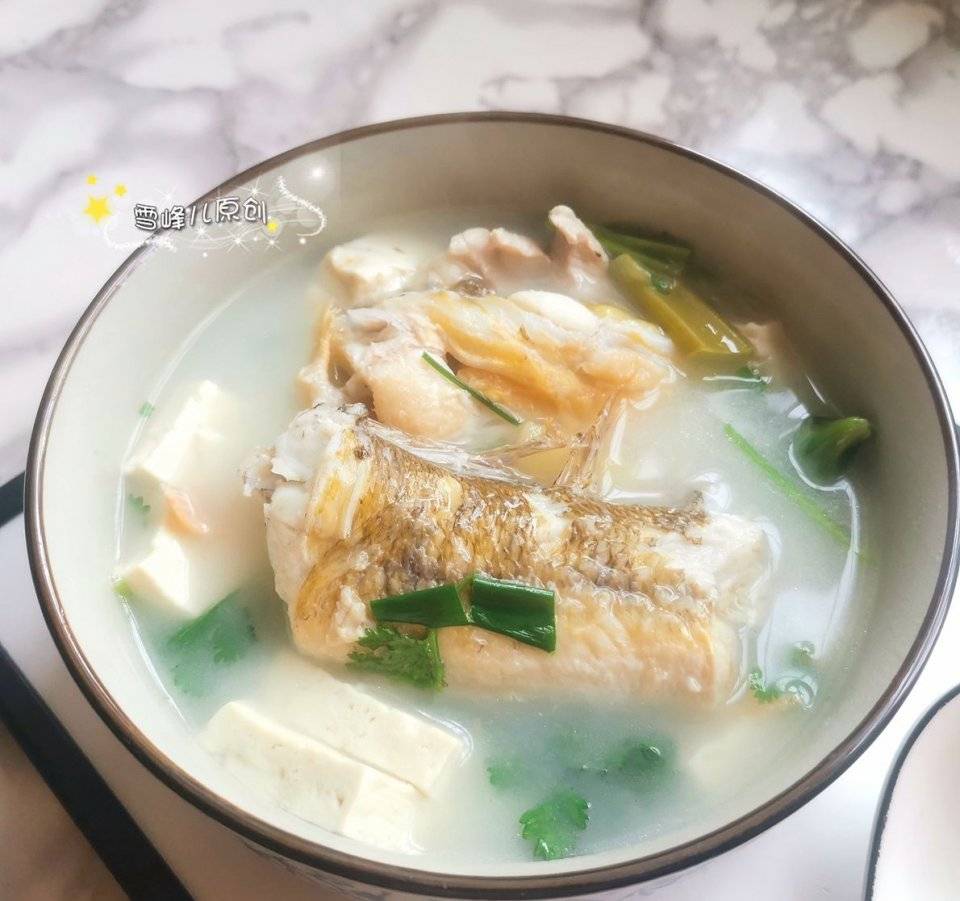 此鱼10块钱一斤比海鱼还好吃鱼肉细嫩鱼汤似奶强健筋骨真好喝