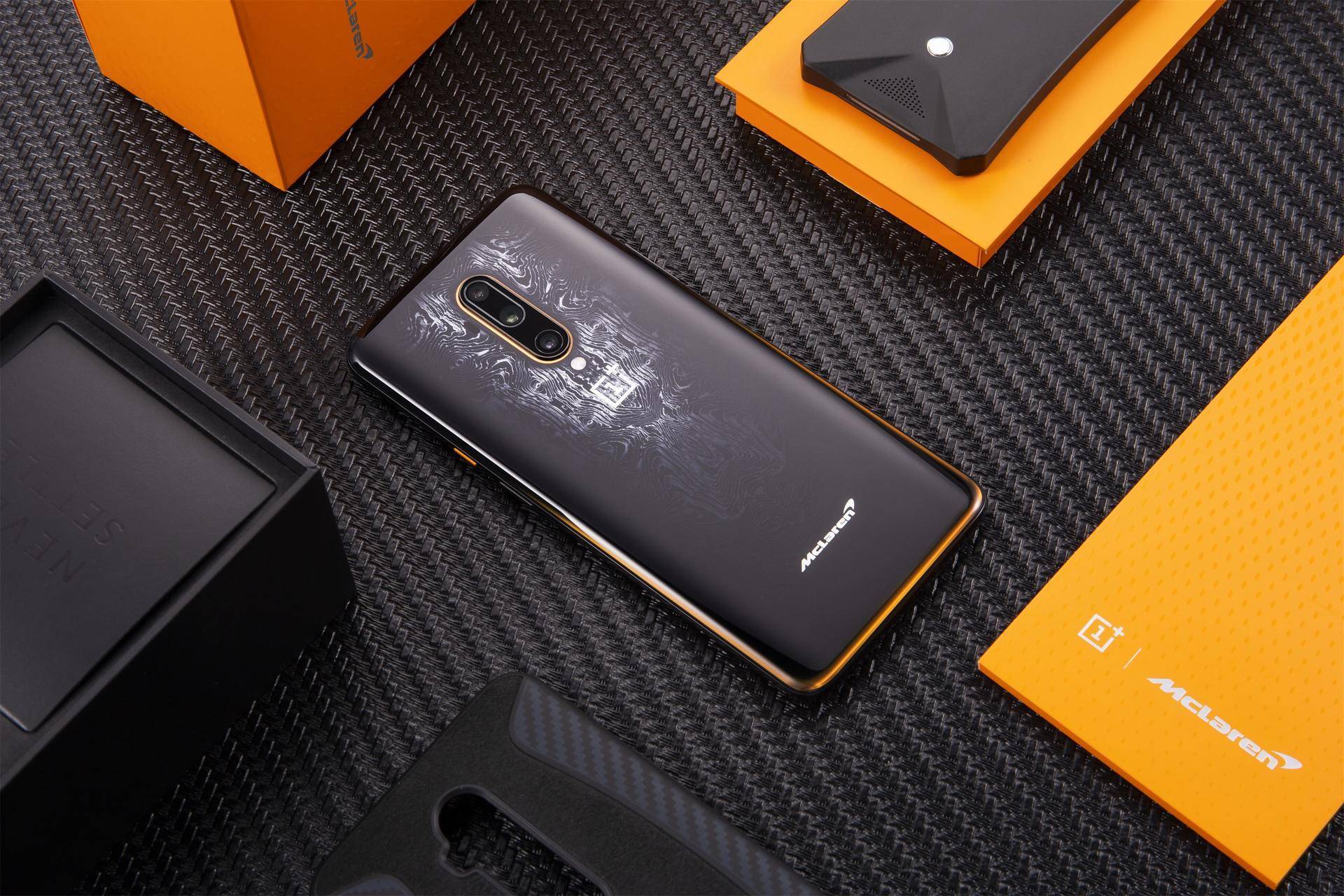 回顾一加多款联名版手机,一加8t赛博朋克限定版值得期待吗?