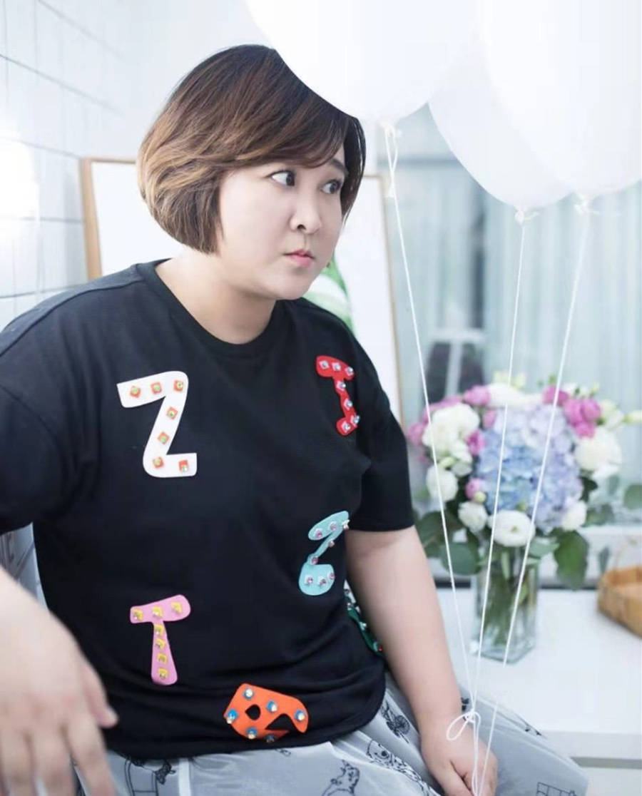 原创有种"颜值反差"叫贾玲,看到她大学照片后,不愧是校花!