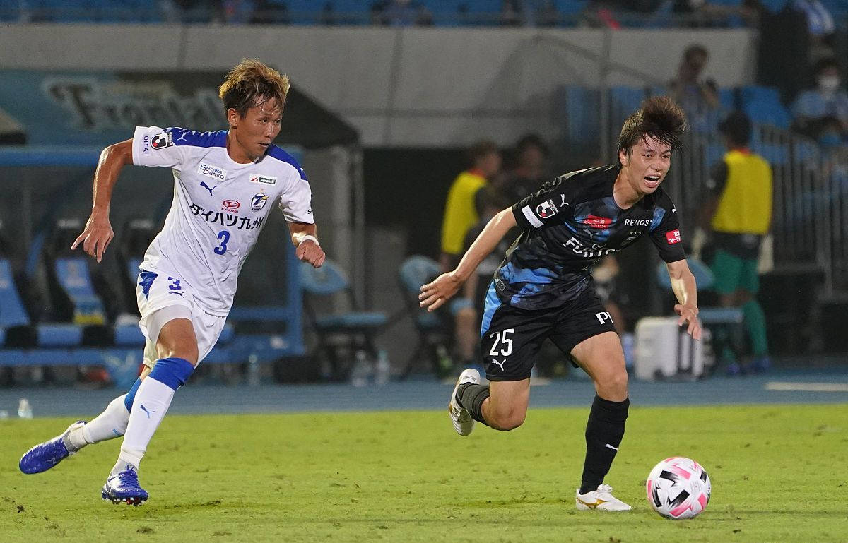 足球播报仙台七夕vs广岛三箭大分三神vs浦和红钻