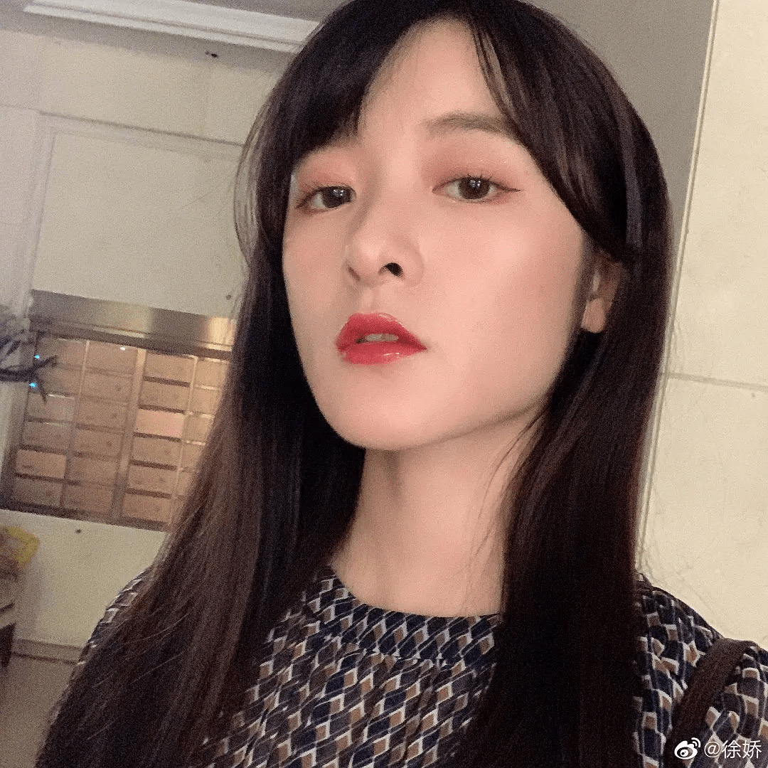 曾经的星女郎徐娇脸跟印象里的不一样但这腰我忍不住看了好久