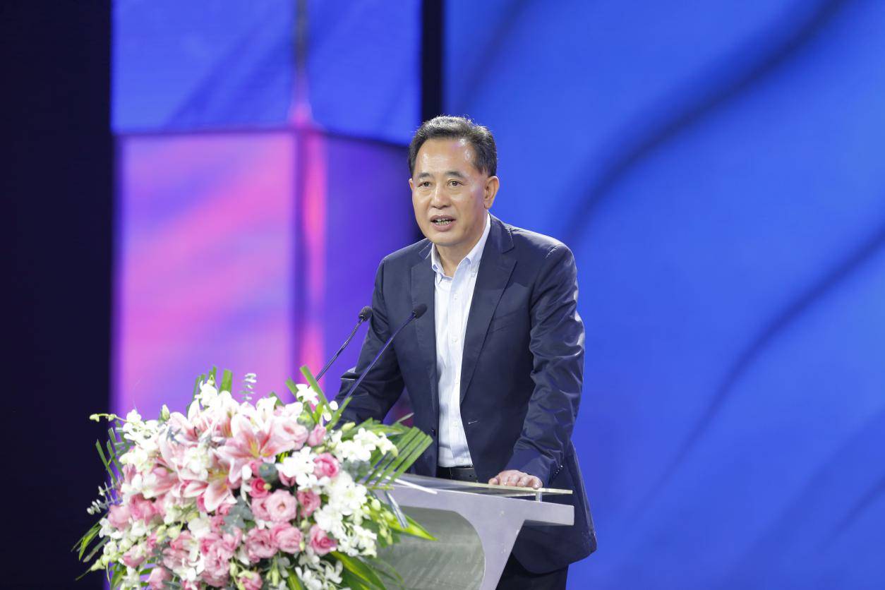 云南广播电视台台长和亚宁,北京字节跳动科技有限公司副总裁张羽共同