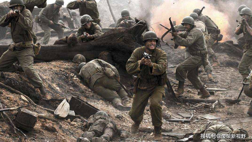 原创美军清扫战场时,为何总要对战死的队友补枪?这是二战得来的教训