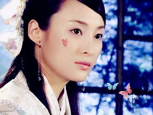 曾被骂巨丑无比,今42岁近照美得不敢认_吴辰君