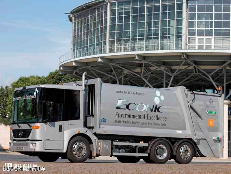 低趴驾驶室一步登车科普奔驰低入口卡车底盘专为城市工况打造