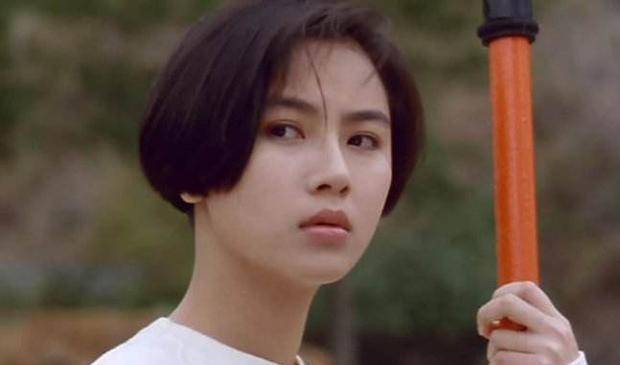 最美的短发女神袁洁莹,16岁被挖掘出道,错过郭富城成一生遗憾_手机