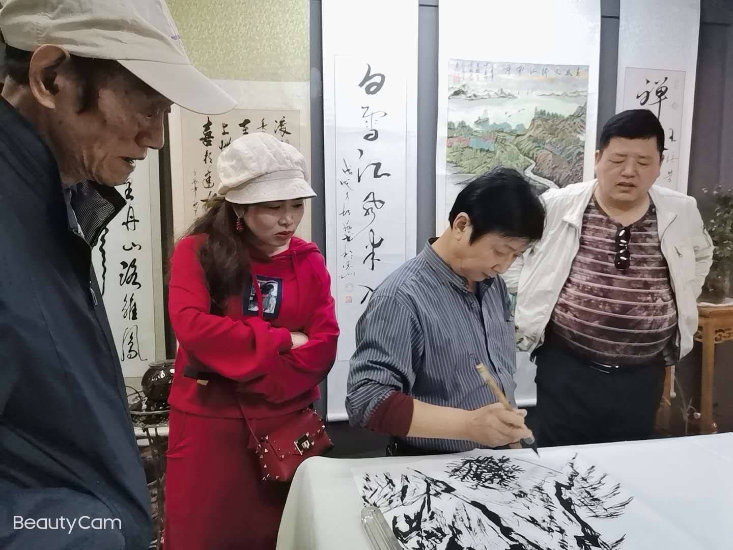古董收藏品：穿越时空的艺术瑰宝