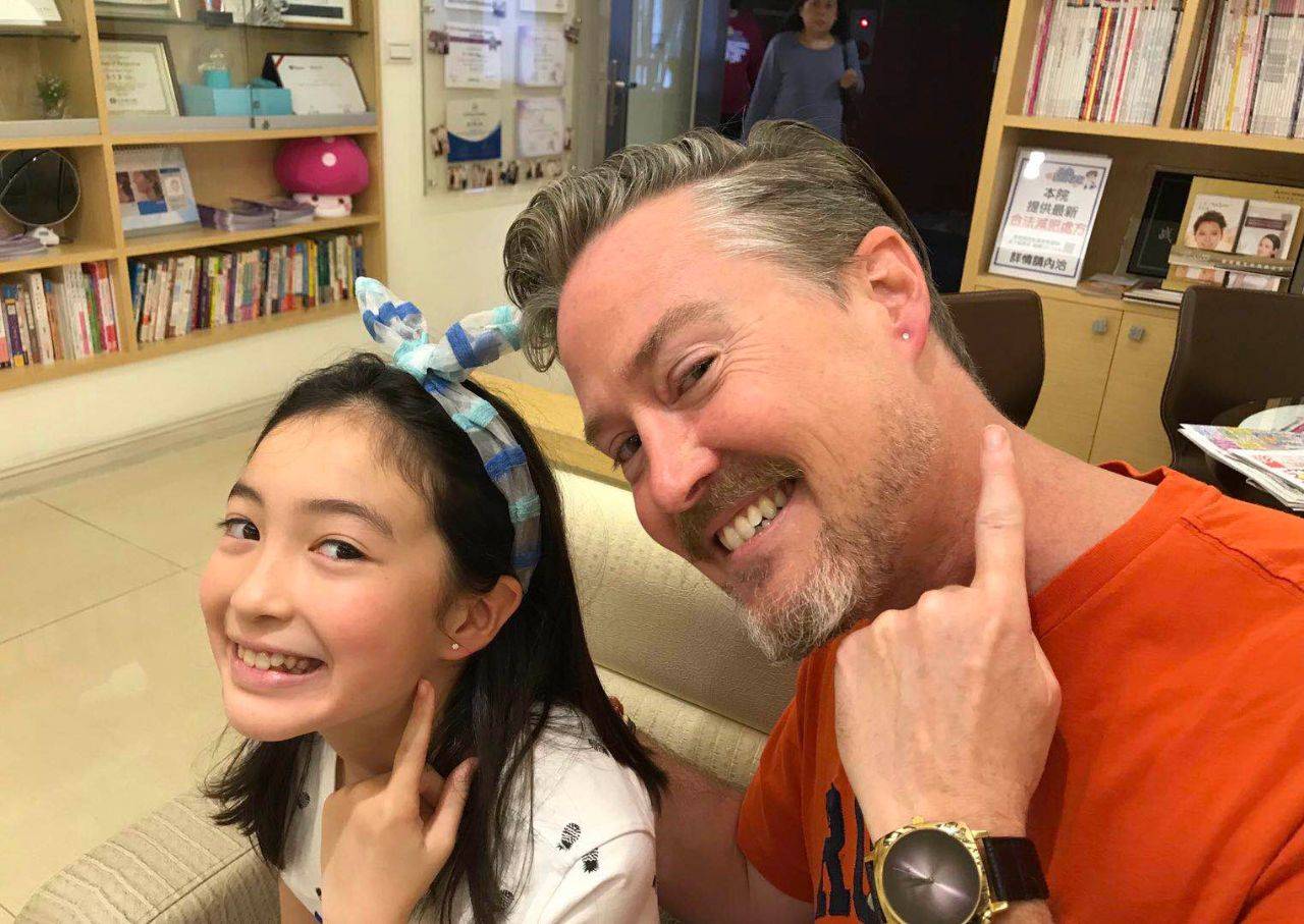 《爸爸去哪儿》最美混血童星,如今变化好大,难道夏天长残了?_夏克