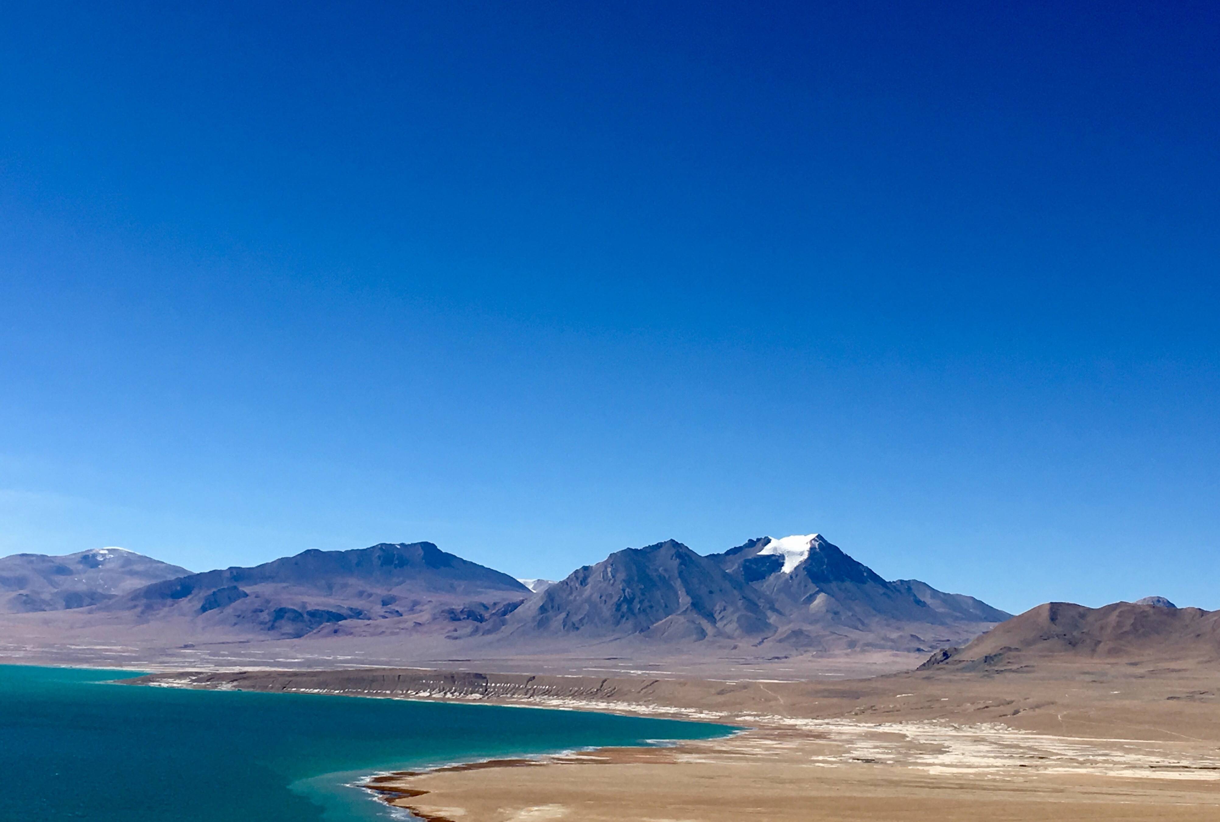 蓝天为滤镜,山湖可做背景,青藏高原的赞美已经太多,无需多说