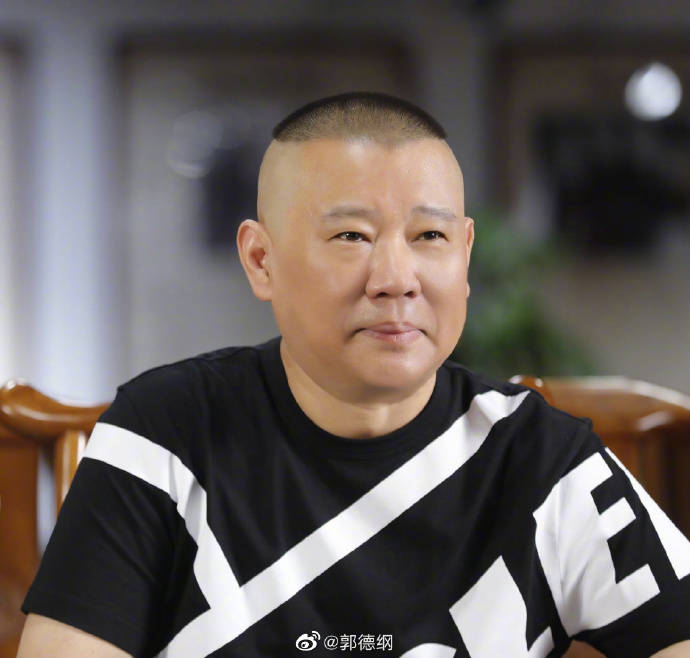 原创郭德纲加盟金牌喜剧班导演刘信达怒斥何德何能拉低含金量