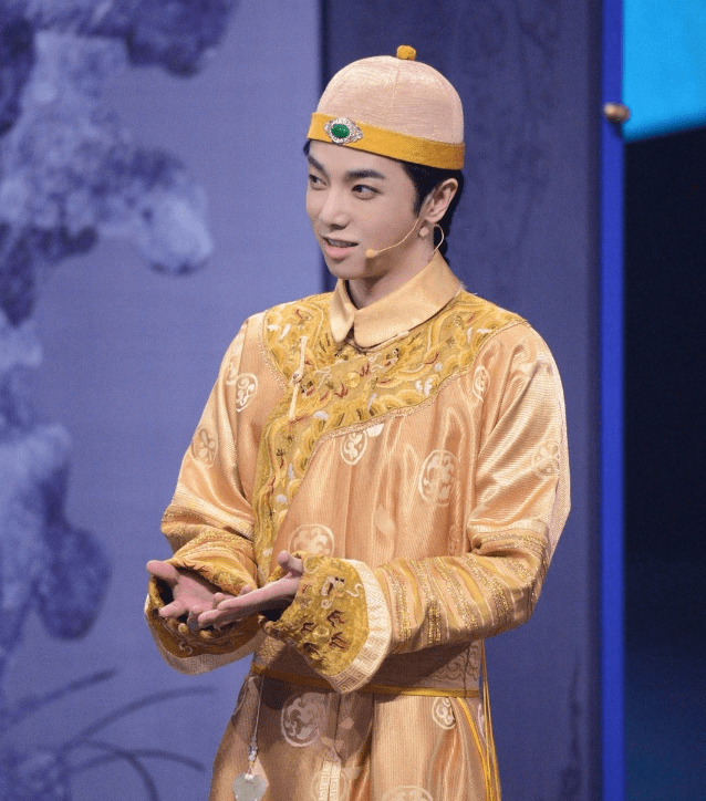 原创男星阿哥造型范丞丞贵气黄明昊清秀看到王源太嫩
