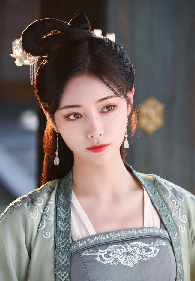 《如意芳霏》幕后一团乱,鞠婧祎成工具人,主演戏份被删减是因为许佳琪