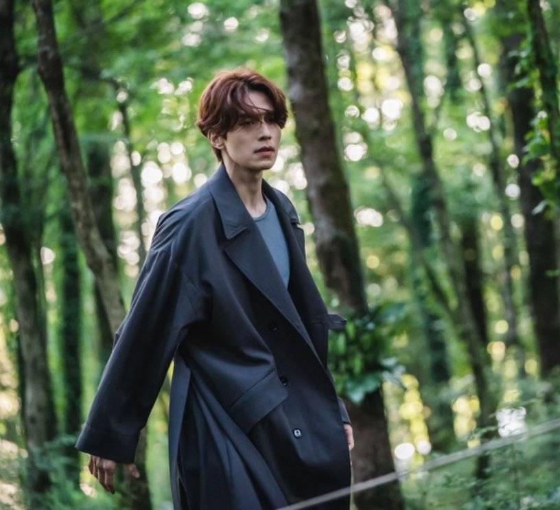 九尾狐传李栋旭人设解密天界横着走的狐狸红伞是初恋礼物