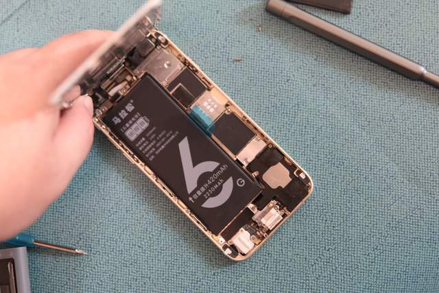 苹果iphone6换上马拉松电池我感觉还可以再战三年