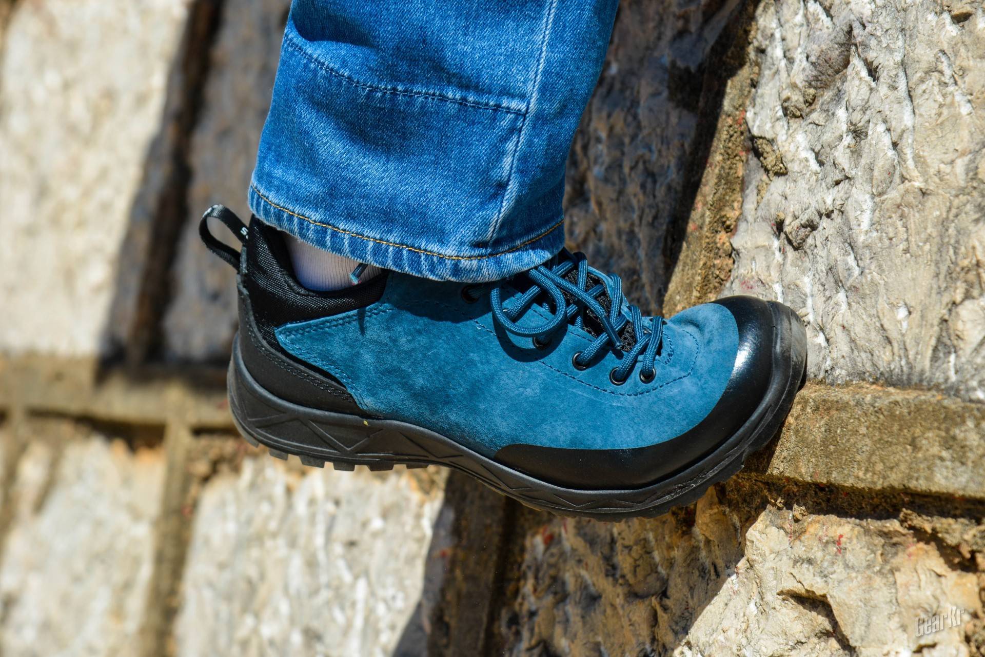 脚踏清风触地有感斯立德畅游sl6轻量休闲徒步鞋