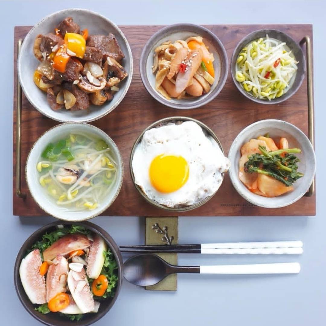 韩国中产家庭一日三餐吃些啥?网友:中产?大户人家都不敢这样吃