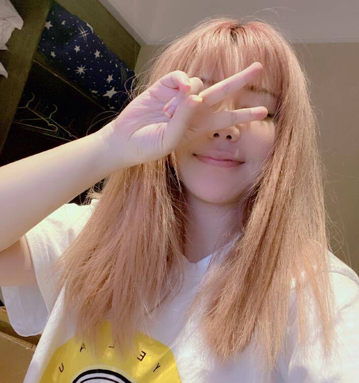 刘飞儿首次吐露心声,最大愿望是一家团圆,聊天记录很心酸