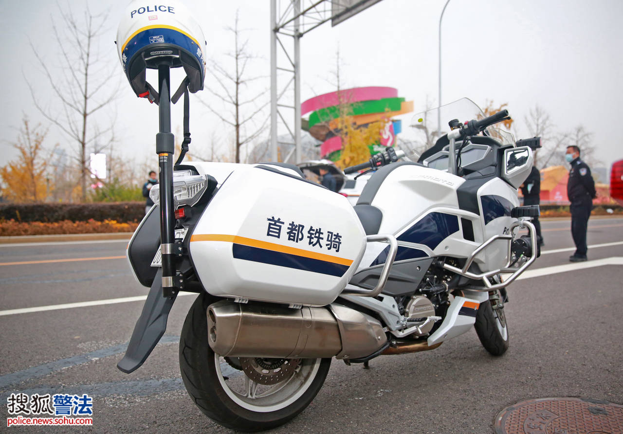 先睹为快春风cf1250j警用摩托车现身北京街头北京交警已批量列装