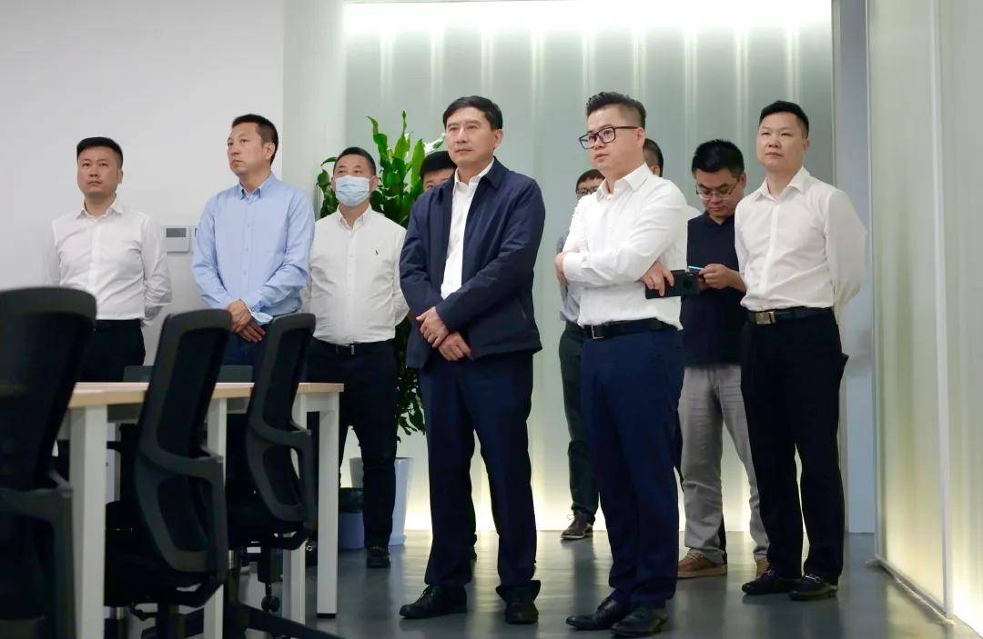 陕建集团与红星美凯龙家居集团座谈交流