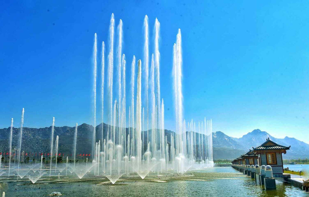 泰山西湖喷泉位置图片