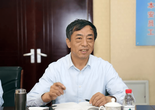 姚氏家族强势霸屏_手机搜狐网