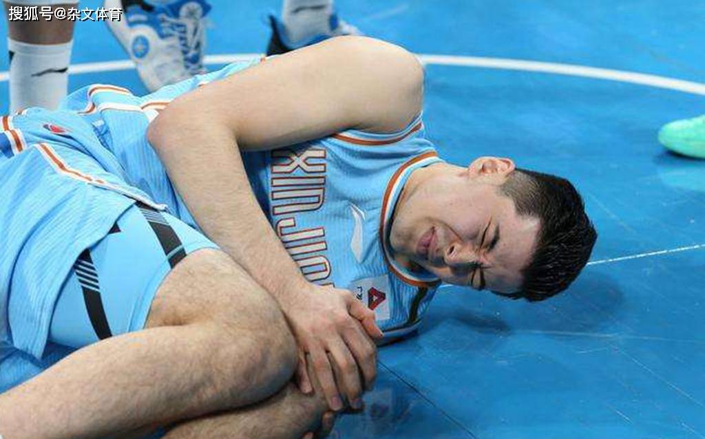 原创周琦一人独木难支新疆男篮期待主力回归曾被中国男篮放弃